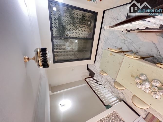 BÁN NHÀ RIÊNG NGÔ GIA TỰ , LONG BIÊN 45M2 5TẦNG MỚI ĐẸP, GIÁ NHỈNH 6 TỶ - 2
