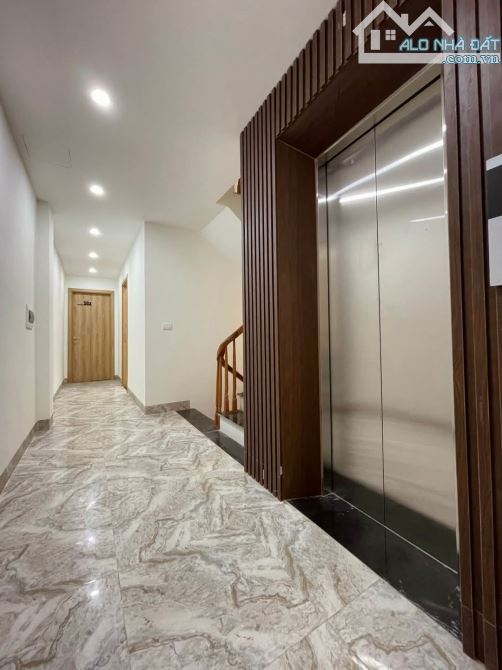 BÁN NHÀ DÒNG TIỀN CỔ NHUẾ PHẠM VĂN ĐỒNG DT 80M 7 TẦNG DOANH THU 1.2 TỶ/NĂM GIÁ 22 TỶ - 2