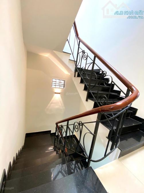 Bán nhà 2 mặt tiền Thạch Thị Thanh, Tân Định, Quận 1, dt 4,2x18m, 4 tầng st, giá 26,5 tỷ - 2