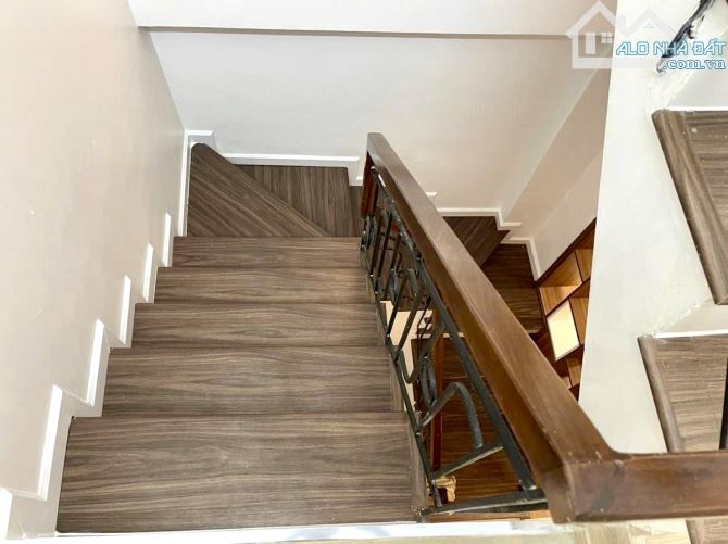 HƠN 7 TỶ CÓ NHÀ 5 TẦNG 43M2 NHÀ MỚI NGUYỄN LƯƠNG BẰNG - NGÕ RỘNG - GẦN Ô TÔ - 2