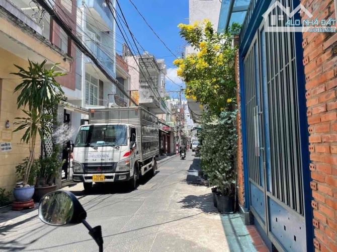 Bán nhà mặt tiền Nguyễn Bá Tòng, DT: 4.1 x 15m (CN 60m2) 2 tầng - chỉ 7.5 Tỷ - 2