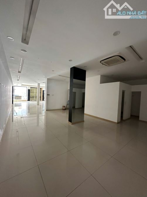 Cần chuyển nhượng nhà mặt tiền Nguyễn Văn Linh, Thanh Khê, Đà Nẵng - 2
