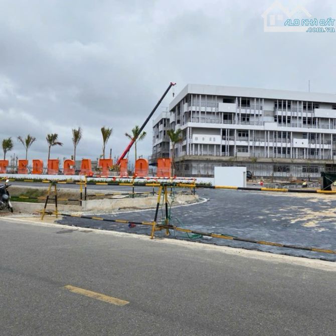 Giao dịch nhà đất tăng, bán đất Vân Thê Nam Gần Cầu Ngoái Thanh Toàn 1.5km 187m2 9.x tr/m2 - 2