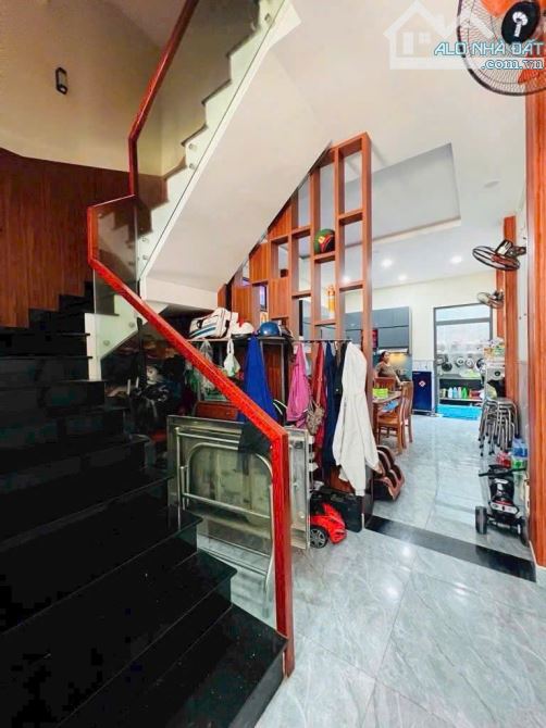 Ngộp Bank giảm ngay 2 tỷ còn 6,6 tỷ HXH đỗ cửa Đường Lê Trọng Tấn Tân Phú 4mx18m 4 Tầng - 2