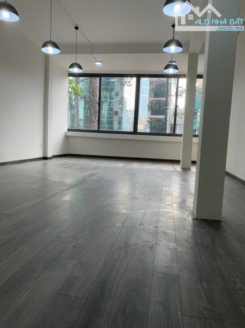 bán Góc 2 mặt tiền 322 TRẦN HƯNG ĐẠO-P.Nguyễn cư trinh- Q 1, 4.1x17m 31 tỷ, xem nhà ngay - 2