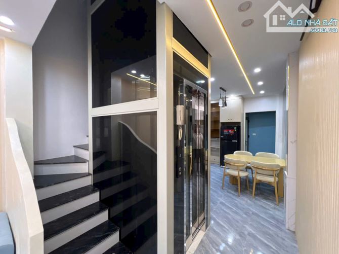 PHỐ VIP NGỌC THỤY 8 TỶ-45m-4 TẦNG -4MT THANG MÁY - NỘI THẤT XỊN XÒ - 2