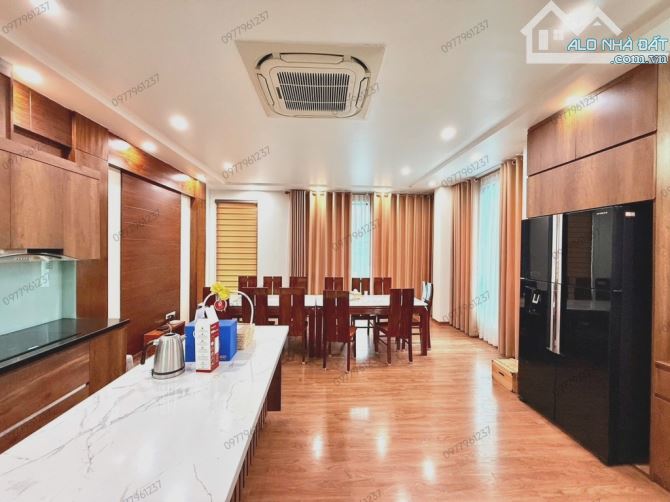 BÁN NHÀ CẦU GIẤY 55M2. GARA Ô TÔ + LÔ GÓC - 7T THANG MÁY - KINH DOANH, VĂN PHÒNG - 2