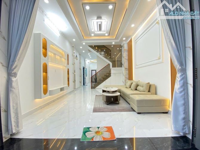 BÁN NHÀ DIỆN TÍCH KHỦNG - 110M2 - TT NHÀ BÈ - 2 TẦNG 4PN - SHR + HC - NHỈNH 5 TỶ - 2