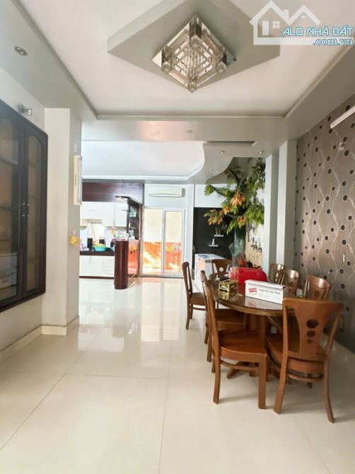 Chỉ 15,x TỶ: BÁN BIỆT THỰ 2 MẶT TIỀN ĐÀ NẴNG - Ngay NGÃ TƯ gần NGÔ QUYỀN: 8 x 20m - 3 TẦNG - 2