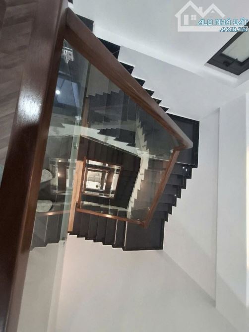 BÁN NHÀ RIÊNG PHỐ HOÀNG CẦU QUẬN ĐỐNG ĐA - Ô TÔ ĐỖ CỬA NGÕ THÔNG - CHÀO GIÁ 15.3 TỶ CÓ TL. - 2