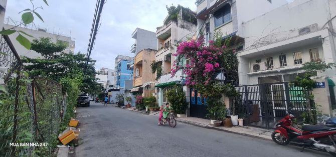 HÀNG HIẾM BÁN GẤP, ĐẤT THỔ 2.282M2 MẶT TIỀN KDC NGAY HỒ HỌC LÃM VÀ VÕ VĂN KIỆT. GIÁ RẺ - 2