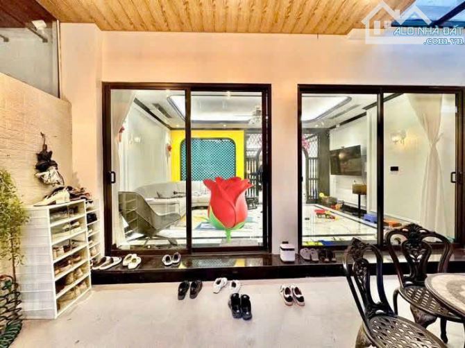 Biệt Thự Đẹp 671 Hoàng Hoa Thám, Lô Góc, 129m2, MT 7m, Toàn Cây Xanh, Nội Thất Gỗ Tiền tỷ - 3