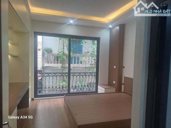 NHÀ MỚI LẠC LONG QUÂN-THANG MÁY-GẦN Ô TÔ-54m2 - 3