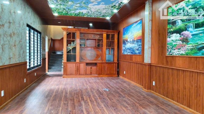 HXT 8M.80m2. 4 tầng. đường Bình Thành.BHHB. Bình Tân. 6.2T - 3