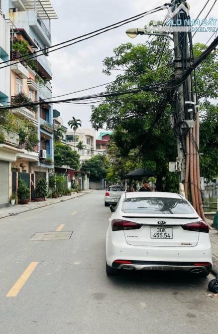 SIÊU PHẨM - HIẾM NHÀ BÁN - ĐƯỜNG CẦU GIẤY - 45M2 - Ô TÔ DỪNG ĐỖ - GIÁ 11 TỶ HƠN - 2