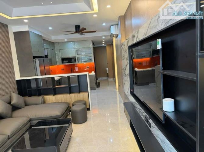 PHÂN LÔ VĨNH PHÚC, 6 TẦNG THANG MÁY OTO TRÁNH VỈA HÈ KINH DOANH, 52m MT 4m 22 Tỷ - 3