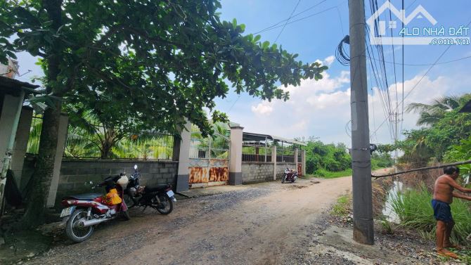 CẦN BÁN LÔ ĐẤT VIEW KÊNH THOÁNG MÁT 20M x 112 - TỈNH LỘ 15 CỦ CHI - CẦU XÁNG - CHỈ 15 TỶ - 3