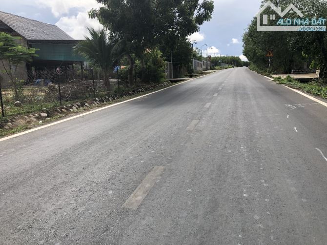Đất tt Phước Hải, 9626m2- góc 2 mặt tiền nhựa- tổng 152m mặt tiền- đối diện hồ Sở Bông, - 3