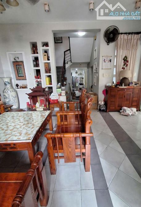 SIÊU PHẨM BIỆT THỰ 4 TẦNG – MT ĐƯỜNG SỐ P TÂN QUY, QUẬN 7 –NGANG 8M– GIÁ CHỈ 28 TỶ - 3