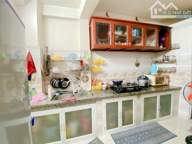 Bán nhà An Dương Vương, gần Võ Văn Kiệt, An Lạc, 99m2 - 10x10 - 2 tầng, chỉ hơn 6 tỷ. - 3