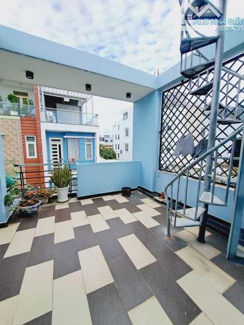 BÁN NHÀ ĐẸP 3 TẦNG - HẺM Ô TÔ - GẦN CHỢ LÊ VĂN QUỚI - BÌNH TÂN - GIÁ TỐT 5,45 TỶ - 3