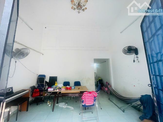 Nhà 2 tầng đường LÊ VĂN KHƯƠNG, phường HIỆP THÀNH, Q12, dt 40m2 (4,5mx9m) hẻm ôtô 💵 3 Tỷ - 3