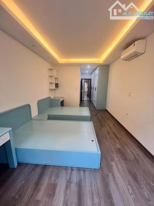 BÁN NHÀ PHỐ HOÀNG NHƯ TIẾP LONG BIÊN 12 TỶ 51 m 6 TẦNG THANG MÁY LÔ GÓC Ô TÔ KD - 3