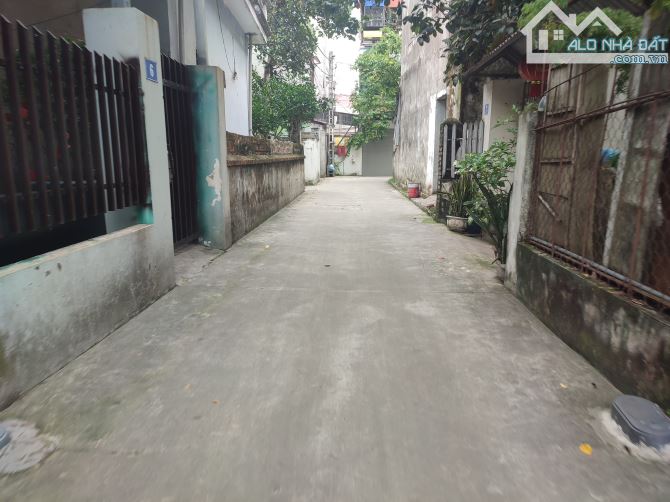 Tổ4_TTQUANGMINH - NGÕ NÔNG Ô TÔ VÀO NHÀ -  Ô TÔ TRÁNH -70M MT4m NỞ HẬU Giá Chỉ Nhỉnh 4 tỷ - 3