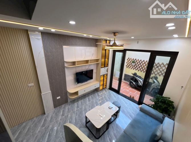 PHỐ VIP NGỌC THỤY 8 TỶ-45m-4 TẦNG -4MT THANG MÁY - NỘI THẤT XỊN XÒ - 3