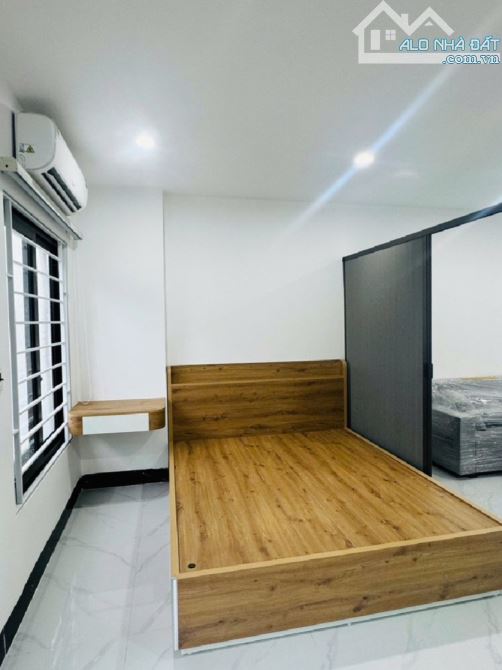 18.x tỷ/81 M2/ 7 tầng/4.5 M tiền./ ngõ Quỳnh.hai bà trưng - 3