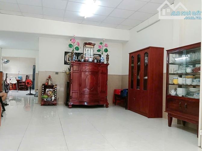 Bán nhà MTKD 111m2 ngang 4m nở hậu 6.3m Đ.số 20 thông Dương Quảng Hàm KD đa ngành 9 tỷ. - 3