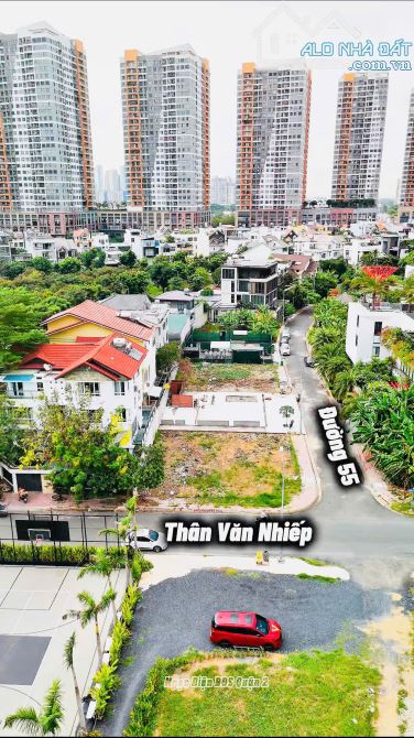 Bán Khuôn Đất Biệt Thự Đẹp 293m2(17mx18m) Góc 2 Mặt Tiền-KDC Văn Minh,An Phú,Quận 2 - 4