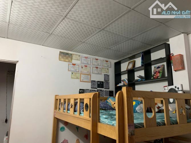 BÁN GẤP NHÀ MẶT CHIẾN THẮNG🔥32M2 CHỈ 6,5 TỶ🔥Ô TÔ ĐỖ CỬA- GẦN LÊ TRỌNG TẤN, QUANG TRUNG - 4