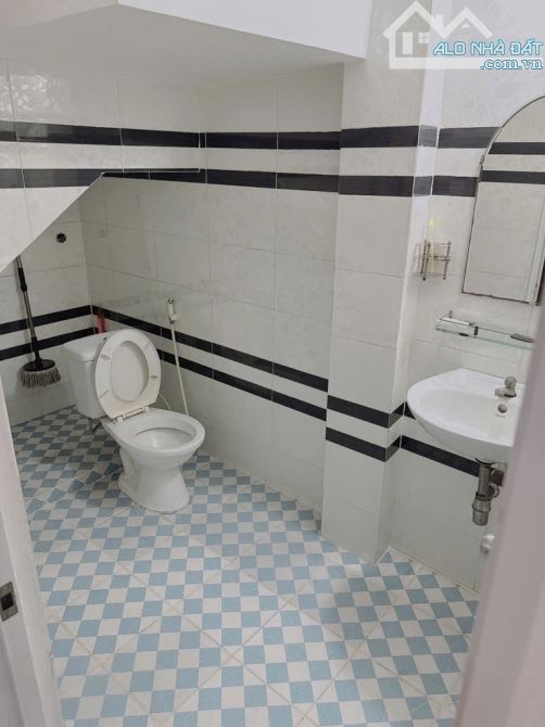 HẺM XE TẢI 7M - KHU ĐỒNG BỘ - CAO TẦNG - LÊ VĂN QUỚI - BÌNH TÂN -52M2- 3TẦNG - 4PN - 5TỶ - 4
