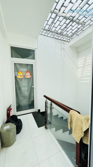 Gấp bán nhà Sài Gòn, Nam Kỳ Khởi Nghĩa, giá 13.8 tỷ, 5 tầng, dt 70m2. - 4