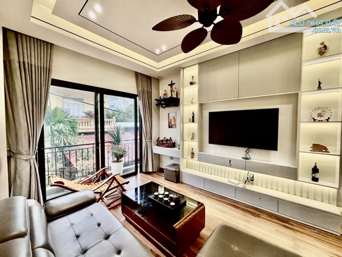 Cần Bán Gấp Nhà Ngọc Thuỵ 50m2-hơn 11 tỷ-GARA Ô TÔ-Ô TÔ TRÁNH-DÂN XÂY-FULL NỘI THẤT - 4