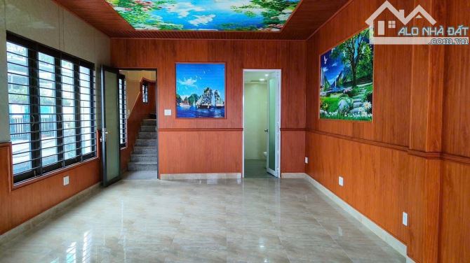 HXT 8M.80m2. 4 tầng. đường Bình Thành.BHHB. Bình Tân. 6.2T - 4