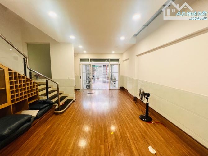 Bán nhà Quang Trung, phường 10, Gò Vấp, hẻm 6m, ngang 6m, 105m2, 3 tầng, giá 12.3 tỷ - 4