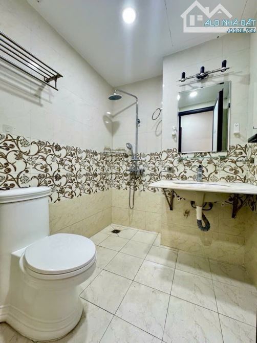 BÁN NHÀ ĐẸP NGỌC THỤY - FULL NỘI THẤT CHỈ VIỆC XÁCH VALI VỀ Ở - 39M2 CHỈ 7,4 TỶ - 4