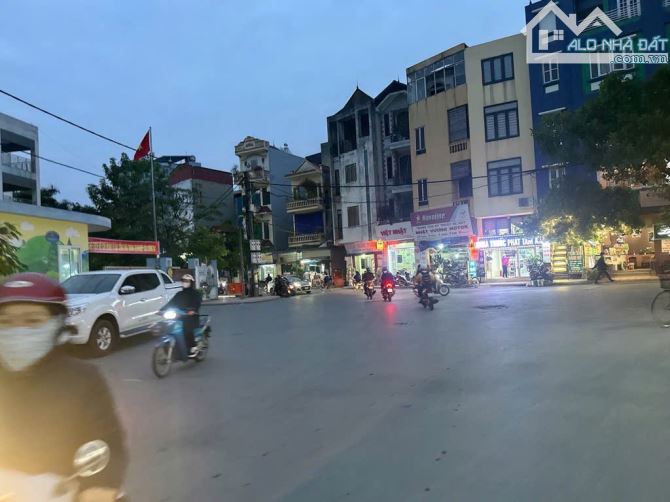 BÁN NHÀ ĐẤT CẤP 4 – NGÕ THÔNG – Ô TÔ TRÁNH NHAU – KD XUẤT SẮC - 52M2 - 4,65 TỶ - 5