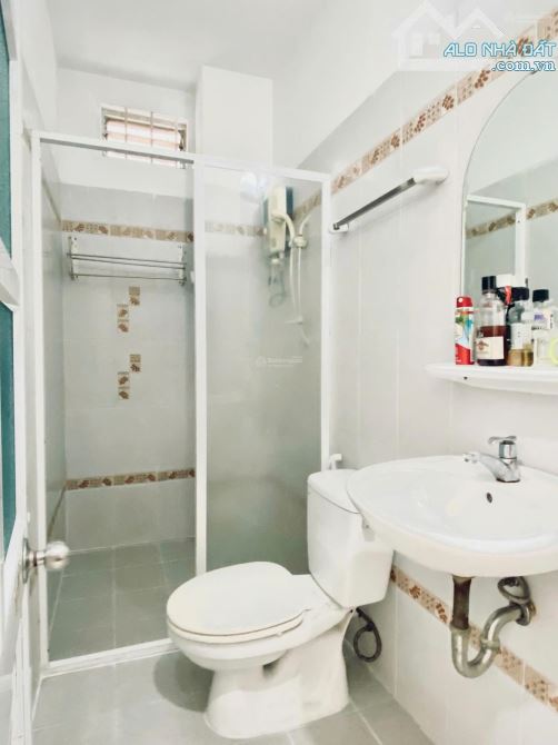 Bán nhà 2 mặt tiền Thạch Thị Thanh, Tân Định, Quận 1, dt 4,2x18m, 4 tầng st, giá 26,5 tỷ - 4
