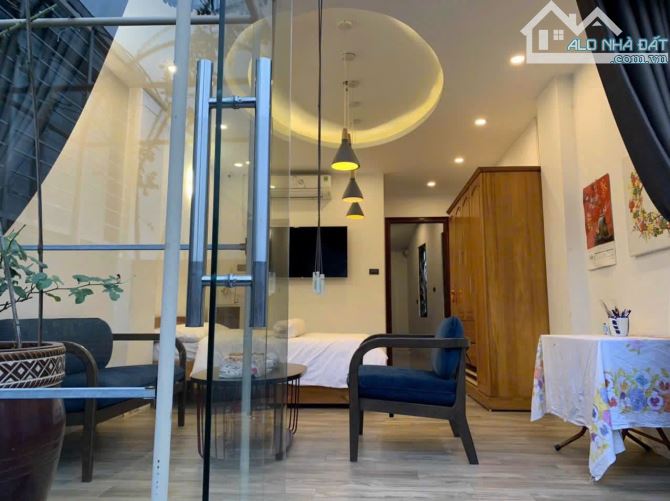 Bán nhà mặt phố Trung Phụng, quận Đống Đa, diện tích 50m2, mặt tiền 4.5 m, 8 tầng, giá 33 - 4