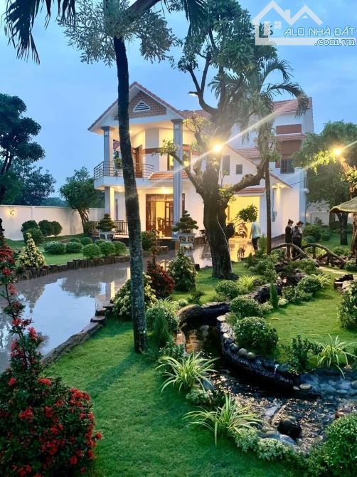 Tặng nội thất cao cấp BIỆT THỰ VƯỜN SIÊU XỊN XÒ - MẶT TIỀN TÂN XUÂN - 50M TÔ KÝ -  1600M2 - 4