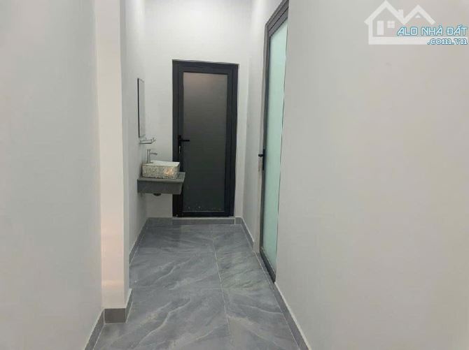 Nhà 2 tầng đường LÊ VĂN KHƯƠNG, phường HIỆP THÀNH, Q12, dt 86m2 (5mx17m) Đường 10m 💵 5,8T - 4