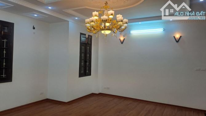 BÁN NHÀ ĐẸP NHƯ BIỆT PHỦ – KĐT ĐẠI KIM – 120M² – MẶT TIỀN 9M – Ô TÔ TRÁNH – GẦN VƯỜN HOA - 4