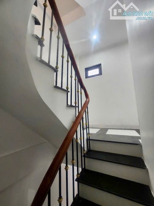 Nhượng lại  6 TẦNG, Ô TÔ ĐỖ CỬA THANG MÁY, MỚI TINH, 5T GẦN PHỐ PHÚ DIỄN GIÁ CHỈ 8.9 TỶ - 4