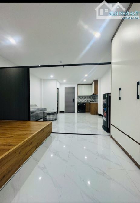 18.x tỷ/81 M2/ 7 tầng/4.5 M tiền./ ngõ Quỳnh.hai bà trưng - 4