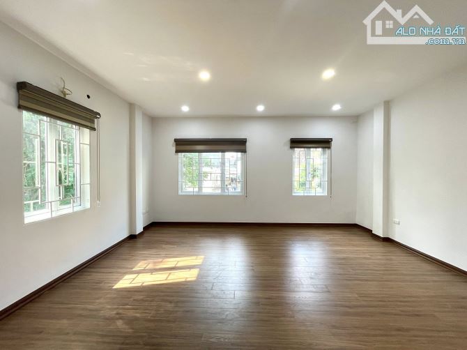 XUÂN LA GIÁ 7,8 TỶ DT 50m 5 TẦNG MẶT TIÊN 4,5m NHÀ MỚI Ở LUÔN - 3
