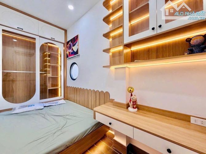 Sát mặt tiền Quang Trung- Ngang 7m - HXH - 2 tầng 3PN- mới ở ngay - Hơn 4 tỷ - 4