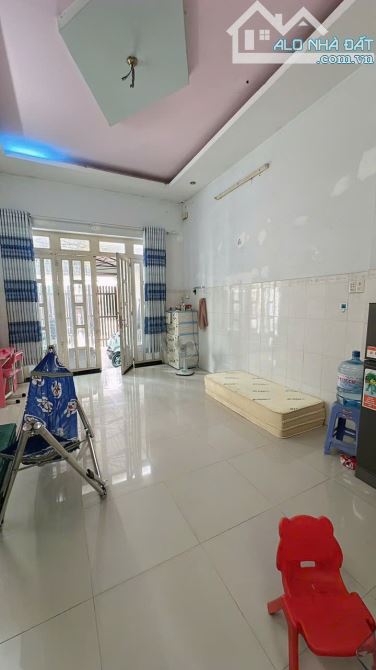 Bán gấp nhà HXT 7M. 88m2. 2 tầng. liên khu 4-5.BHHB. Bình Tân. 5.9T - 5